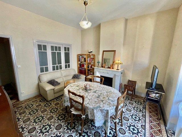 Appartement bourgeois - 80 m² - 4 pièces