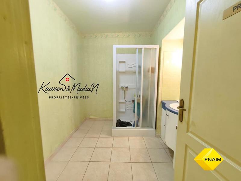 Immeuble - 250 m² - 18 pièces