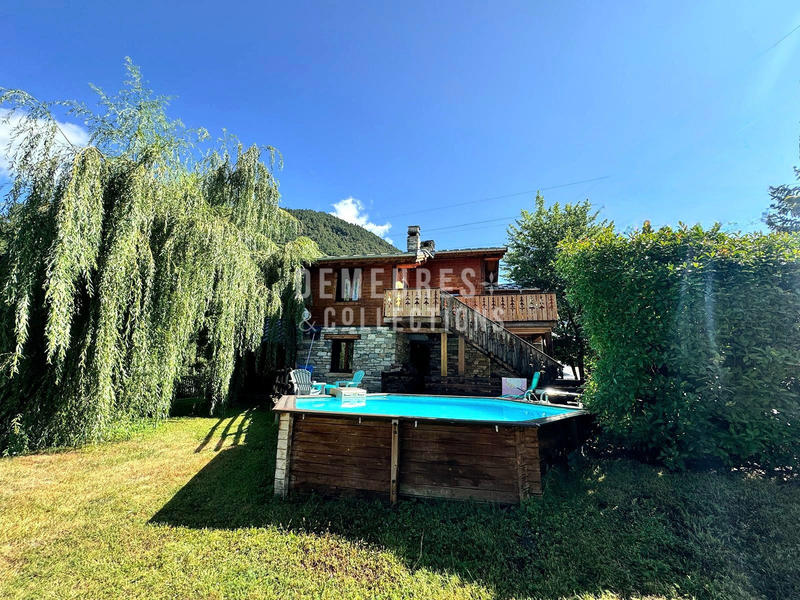 Maison - 171 m² - 8 pièces