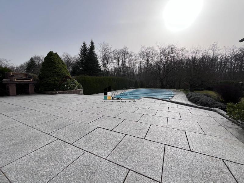 Maison - 169 m² - 6 pièces