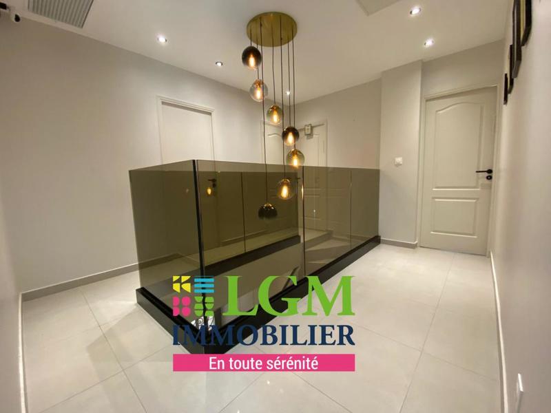 Maison - 197 m² - 6 pièces