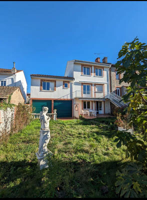 Maison de ville - 220 m² - 9 pièces