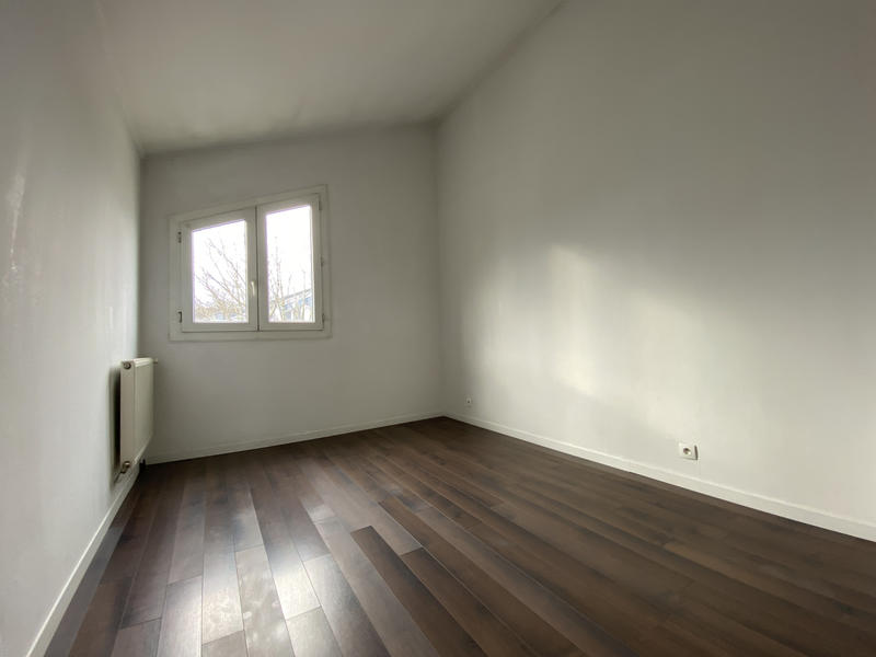 Appartement - 95 m² - 5 pièces