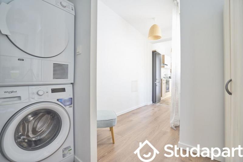 Chambre - 13 m² - 1 pièce