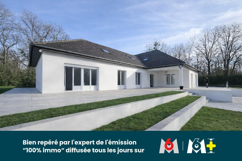 Maison - 450 m² - 9 pièces