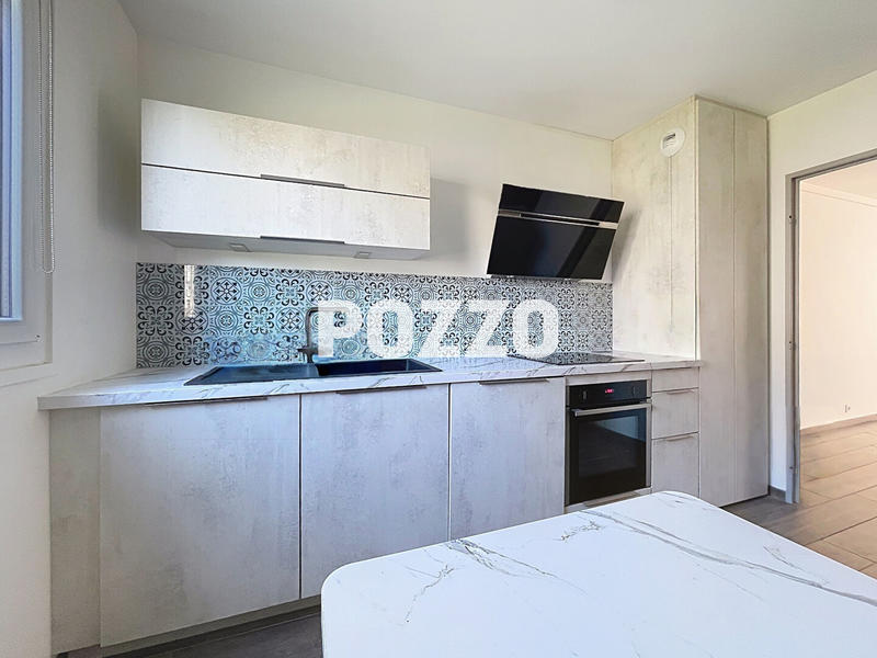 Appartement - 84 m² - 4 pièces