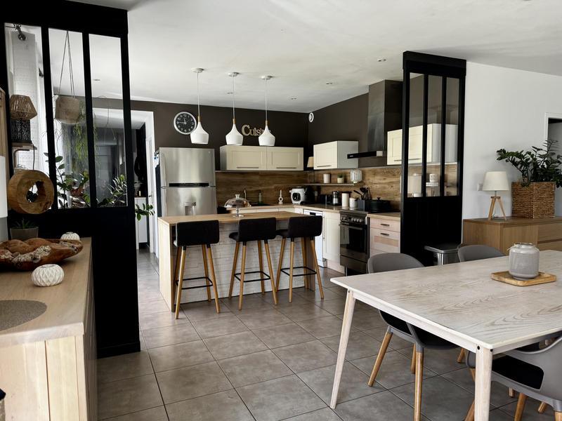 Maison - 149 m² - 6 pièces