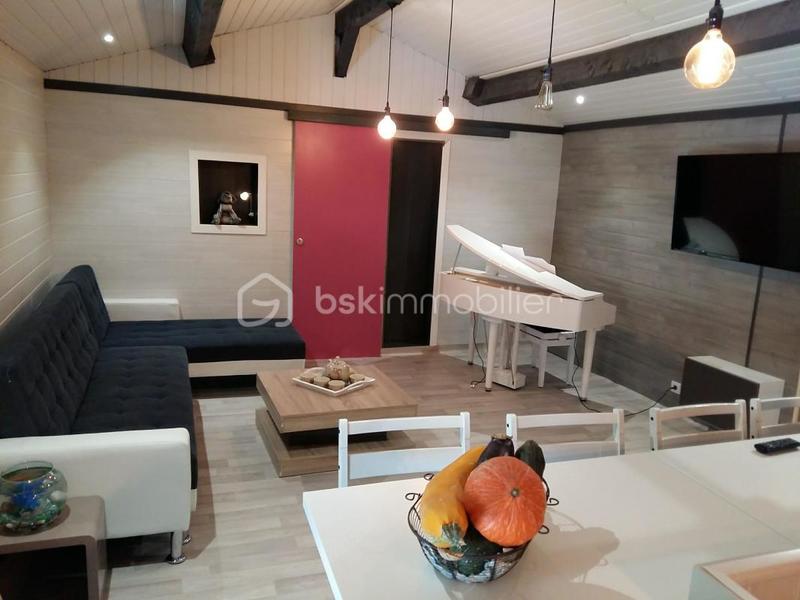 Propriété - 275 m² - 12 pièces