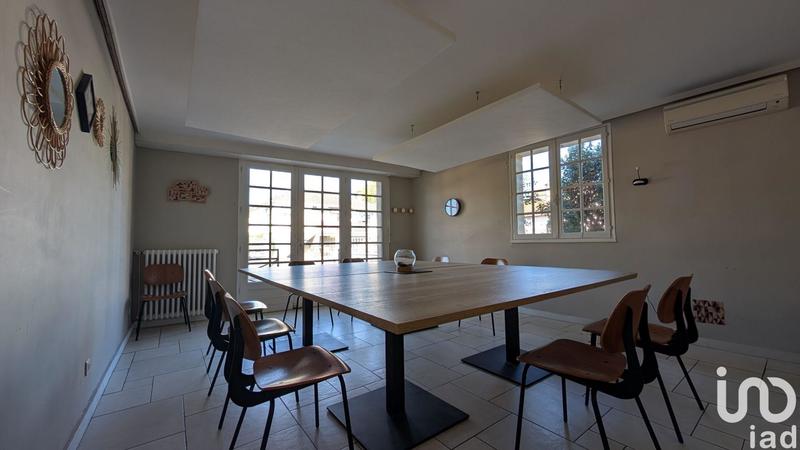 Local commercial - 204 m²