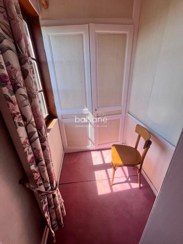 Maison - 257 m² - 8 pièces