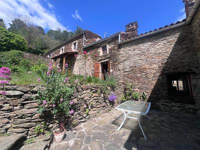 Maison - 215 m² - 6 pièces