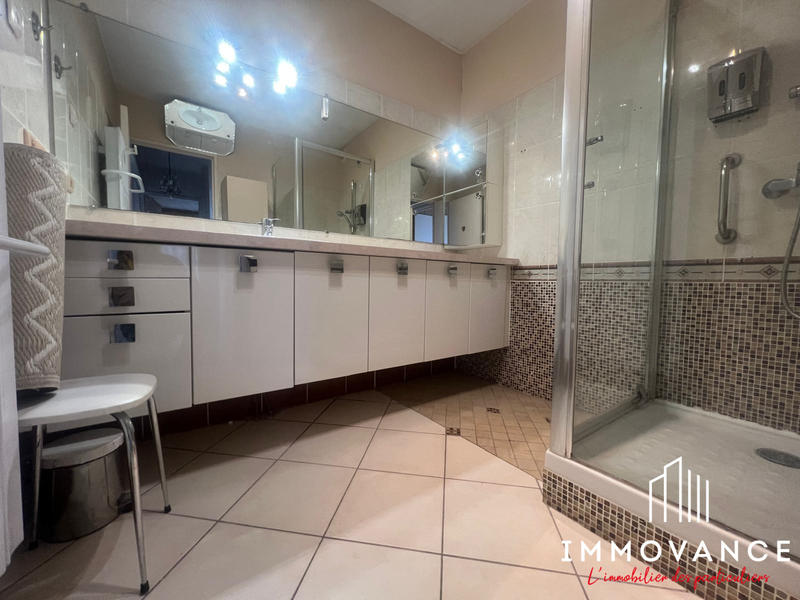 Appartement - 116 m² - 5 pièces