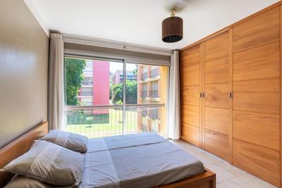 Appartement - 100 m² - 5 pièces