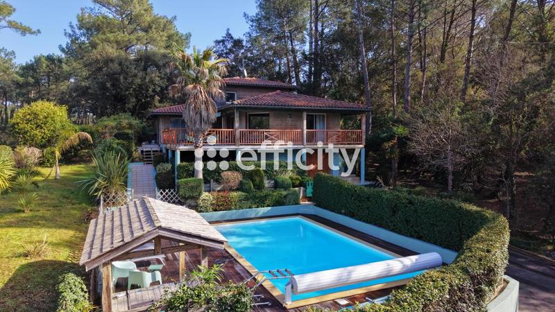 Villa - 180 m² - 6 pièces