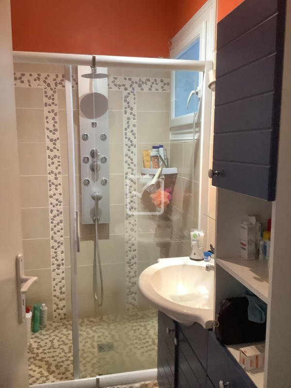 Villa - 100 m² - 5 pièces