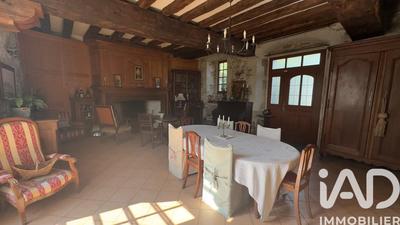 Château - 1 256 m² - 25 pièces