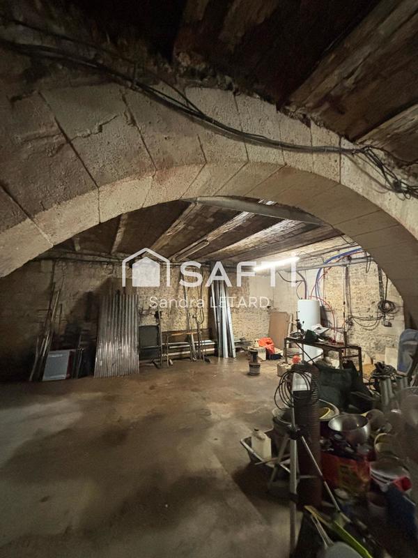 Maison - 221 m² - 9 pièces