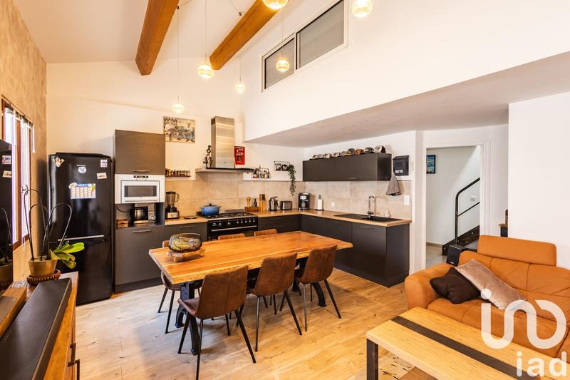 Maison - 98 m² - 5 pièces