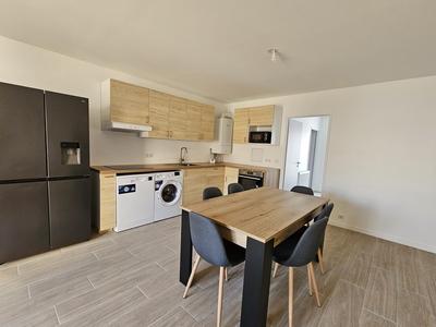 Appartement - 70 m² - 4 pièces