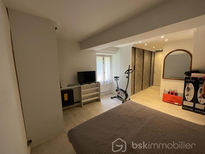 Corps de ferme - 222 m² - 7 pièces