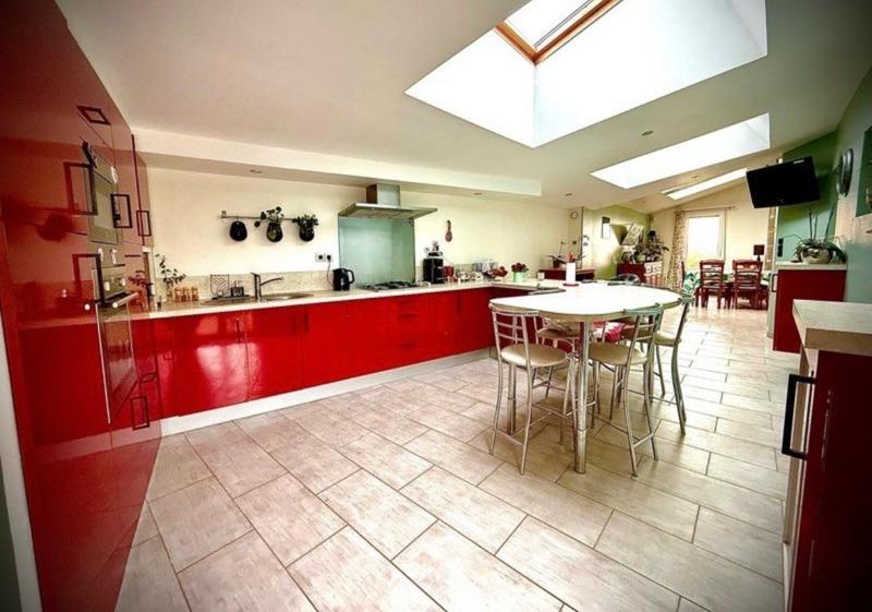 Maison - 160 m² - 8 pièces