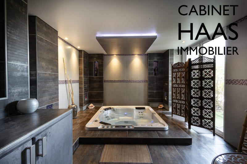 Maison contemporaine - 213 m² - 12 pièces