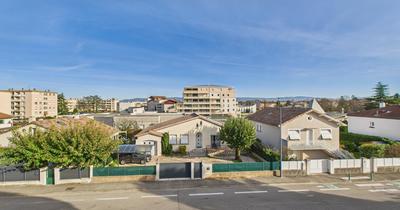 Appartement - 110 m² - 6 pièces