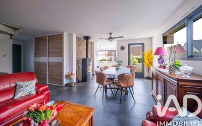 Maison - 130 m² - 5 pièces