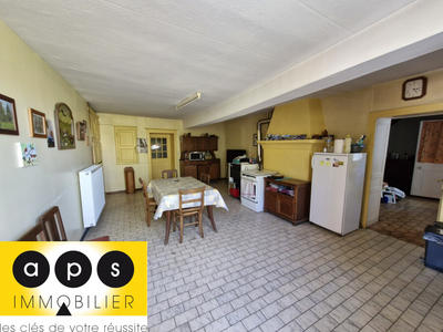 Maison - 210 m² - 8 pièces