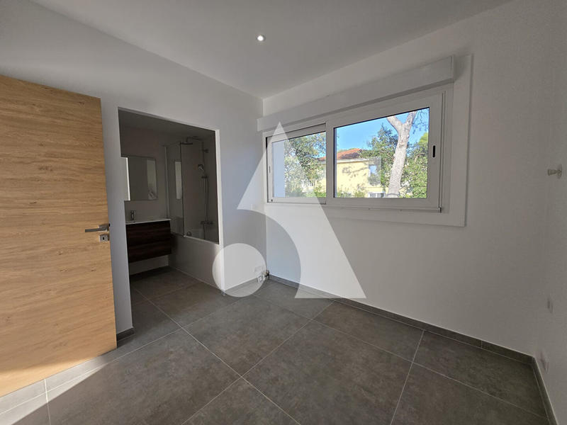 Appartement - 80 m² - 3 pièces