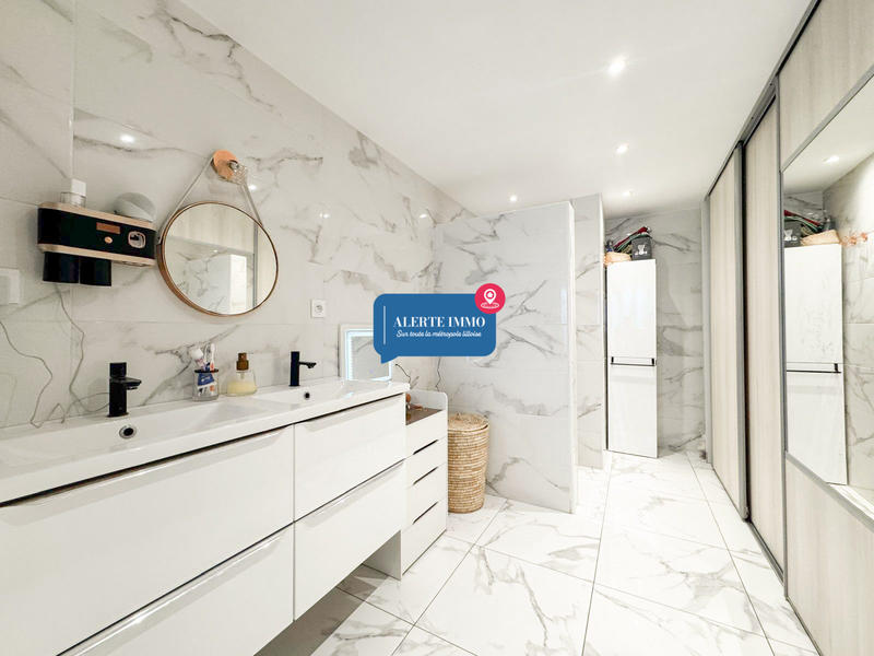 Maison - 158 m² - 6 pièces