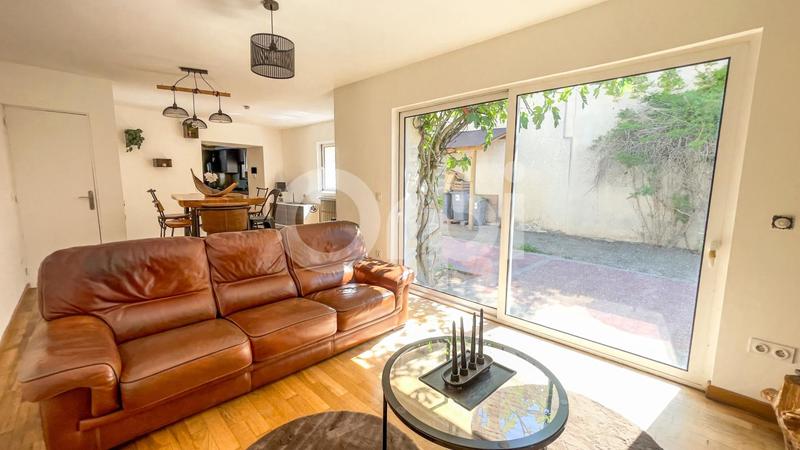 Maison - 110 m² - 5 pièces