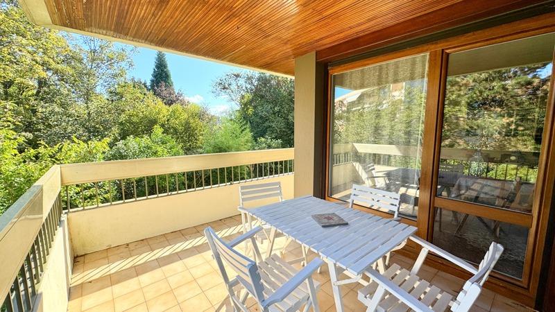 Appartement - 90 m² - 4 pièces