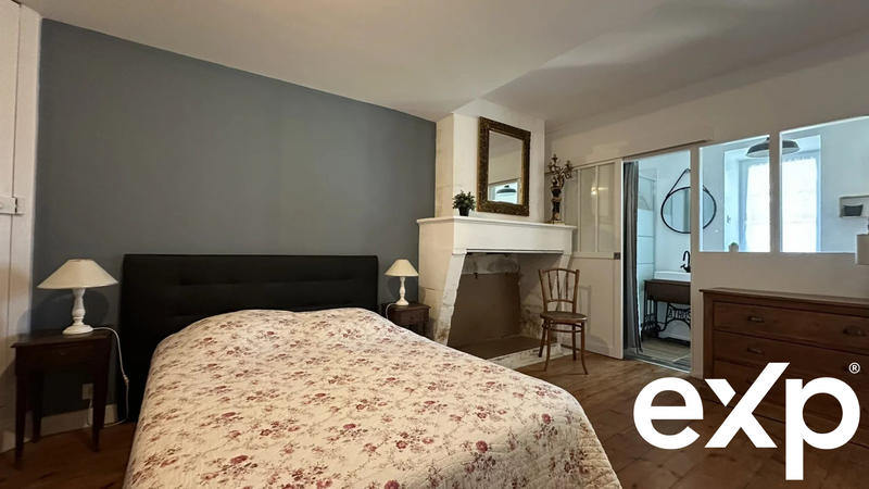 Maison - 768 m² - 17 pièces