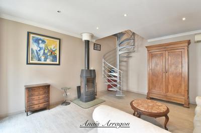 Immeuble - 75 m² - 3 pièces