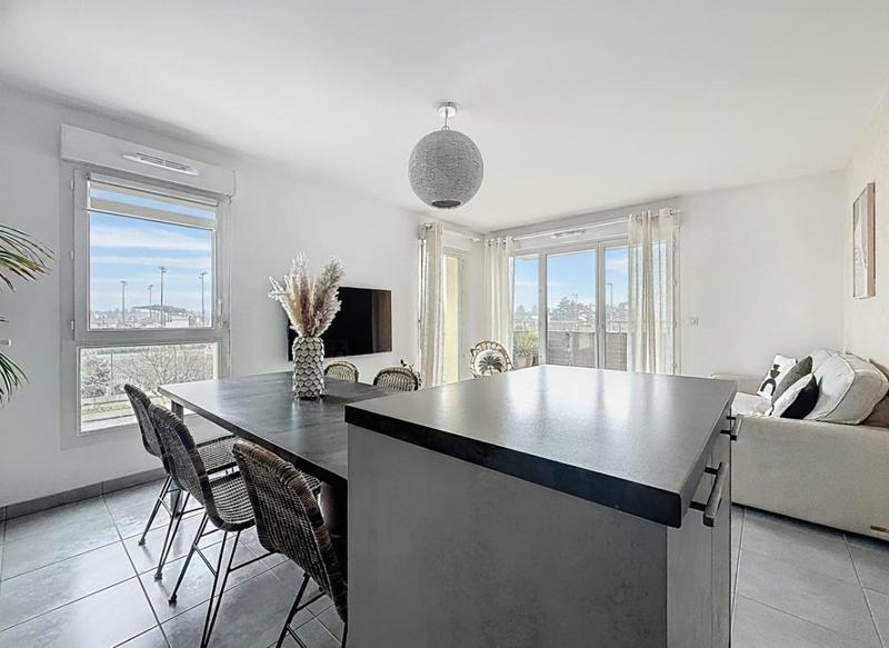 Appartement - 65 m² - 3 pièces