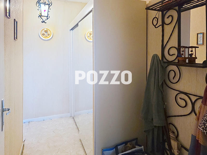 Appartement - 80 m² - 4 pièces