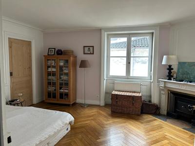 Duplex - 182 m² - 6 pièces