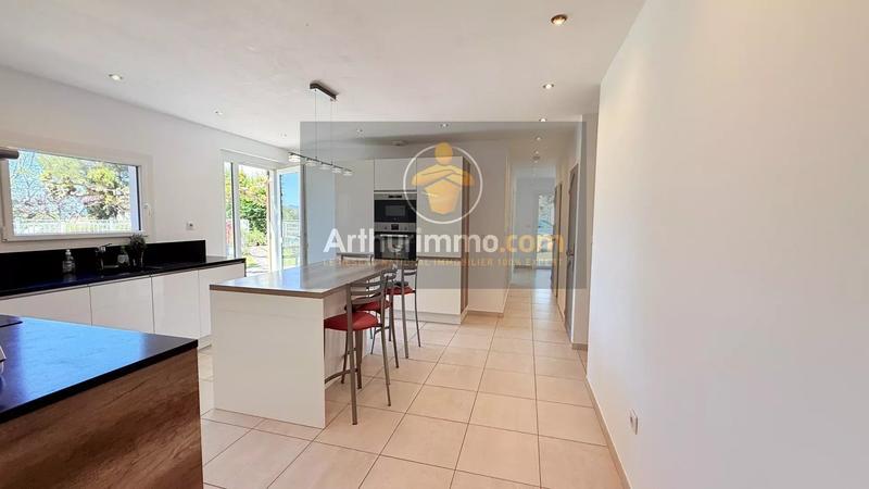 Maison - 185 m² - 7 pièces