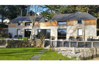 Maison - 212 m² - 12 pièces