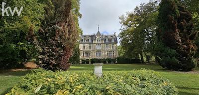 Maison de domaine équestre - 650 m² - 10 pièces