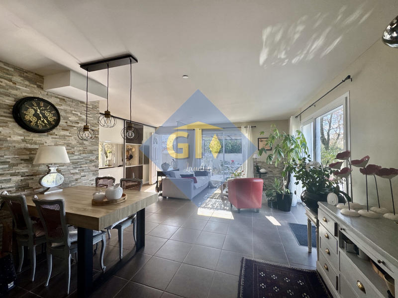 Villa - 140 m² - 5 pièces