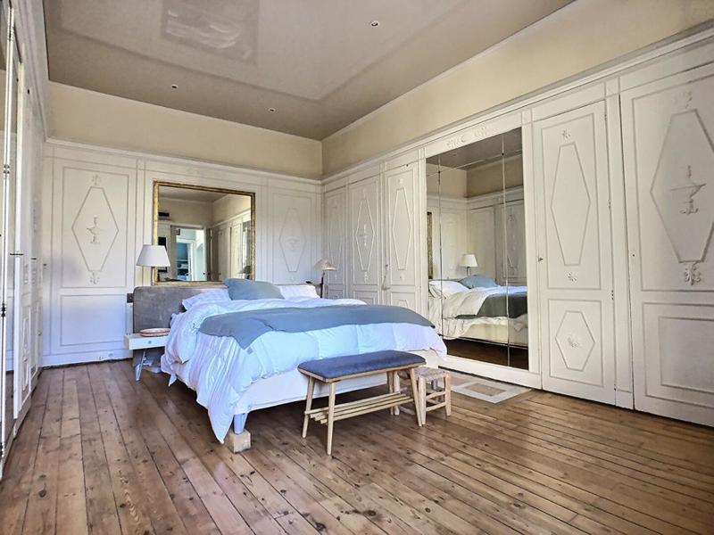 Demeure - 310 m² - 8 pièces