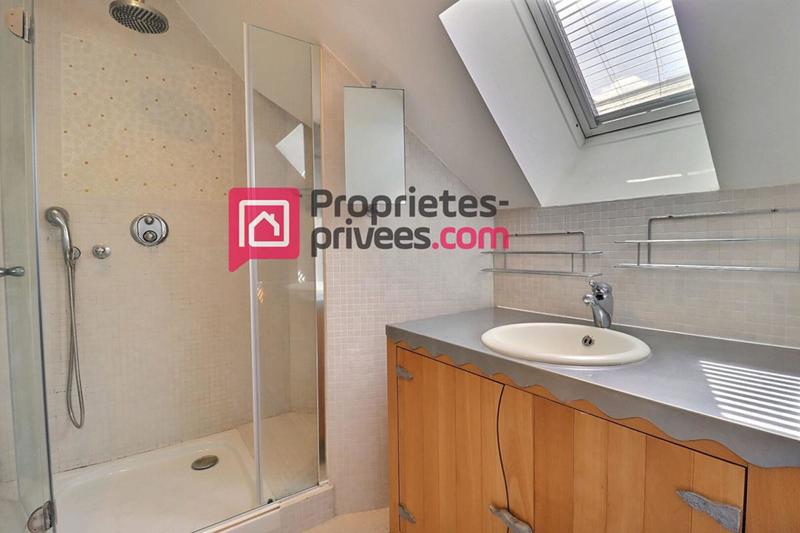 Maison - 260 m² - 7 pièces