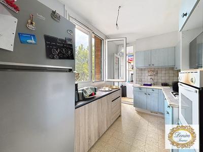 Appartement - 75 m² - 4 pièces