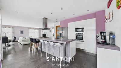 Maison - 135 m² - 4 pièces