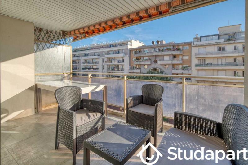 Appartement - 60 m² - 2 pièces