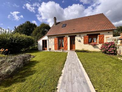 Maison - 90 m² - 5 pièces