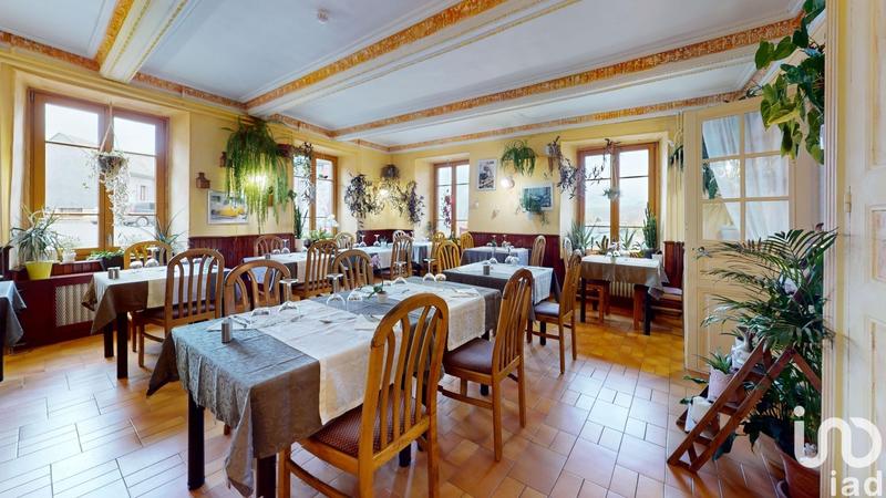 Local commercial - 606 m²