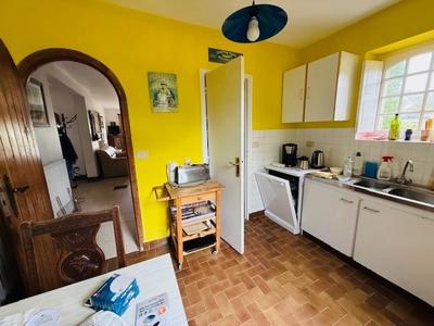 Maison - 134 m² - 9 pièces